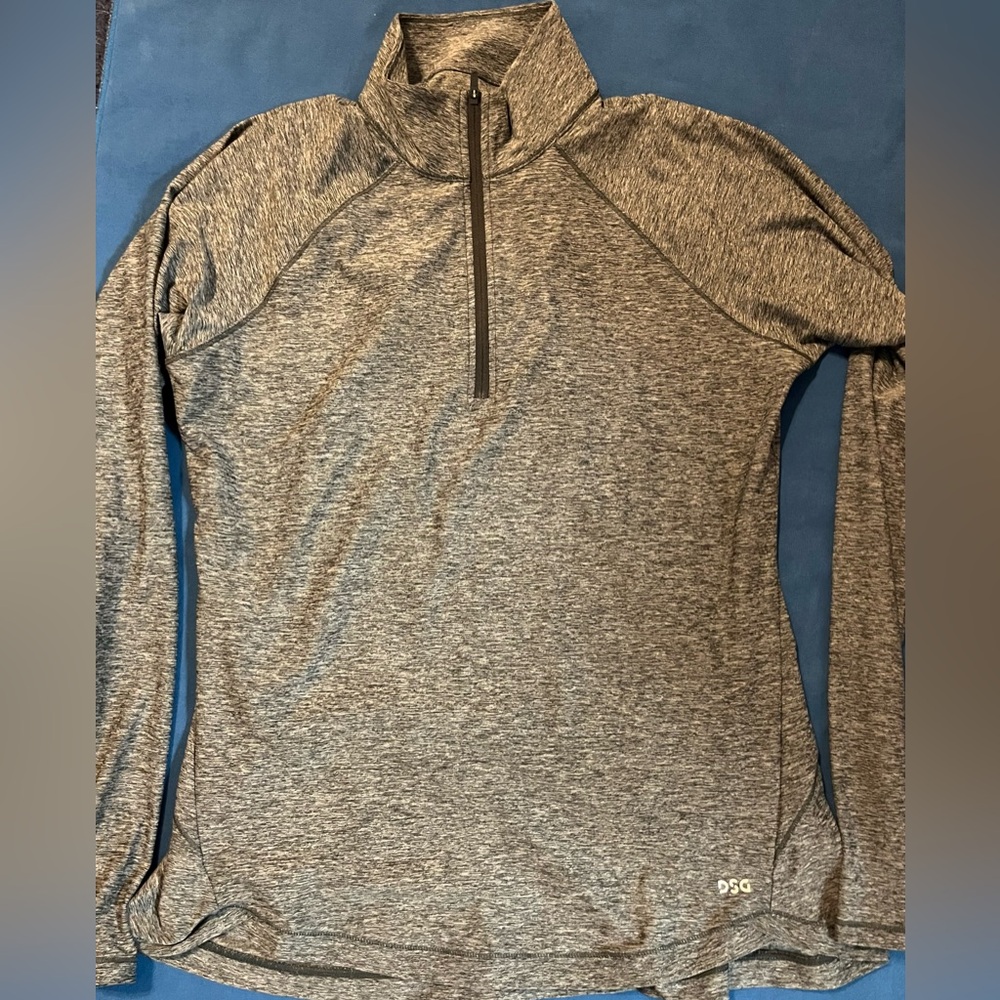 Women’s lightweight jacket by DSG black and gray size M